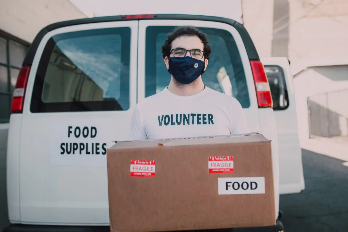 Volunteer doing a random act of kindness